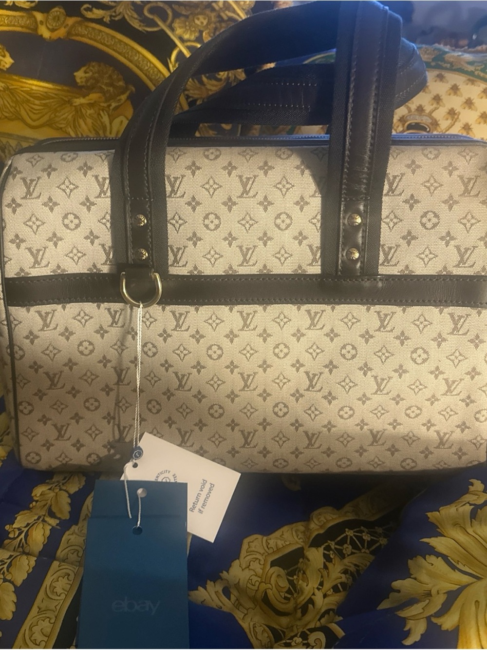 Louis Vuitton Olive Monogram Mini Lin
Josephine GM Boston bag EUC